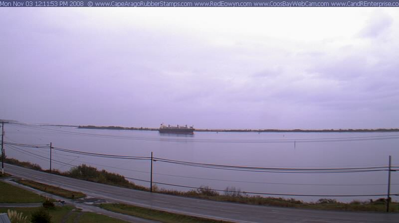 Ship entering Coos Bay, Oregon on November 3, 2008